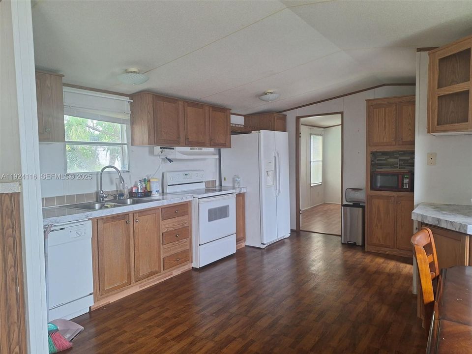 En Renta: $2,000 (3 camas, 2 baños, 850 Pies cuadrados)