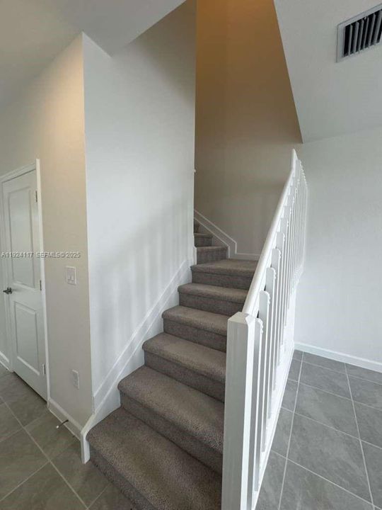 В аренду: $2,800 (4 спален, 3 ванн, 1746 Квадратных фут)