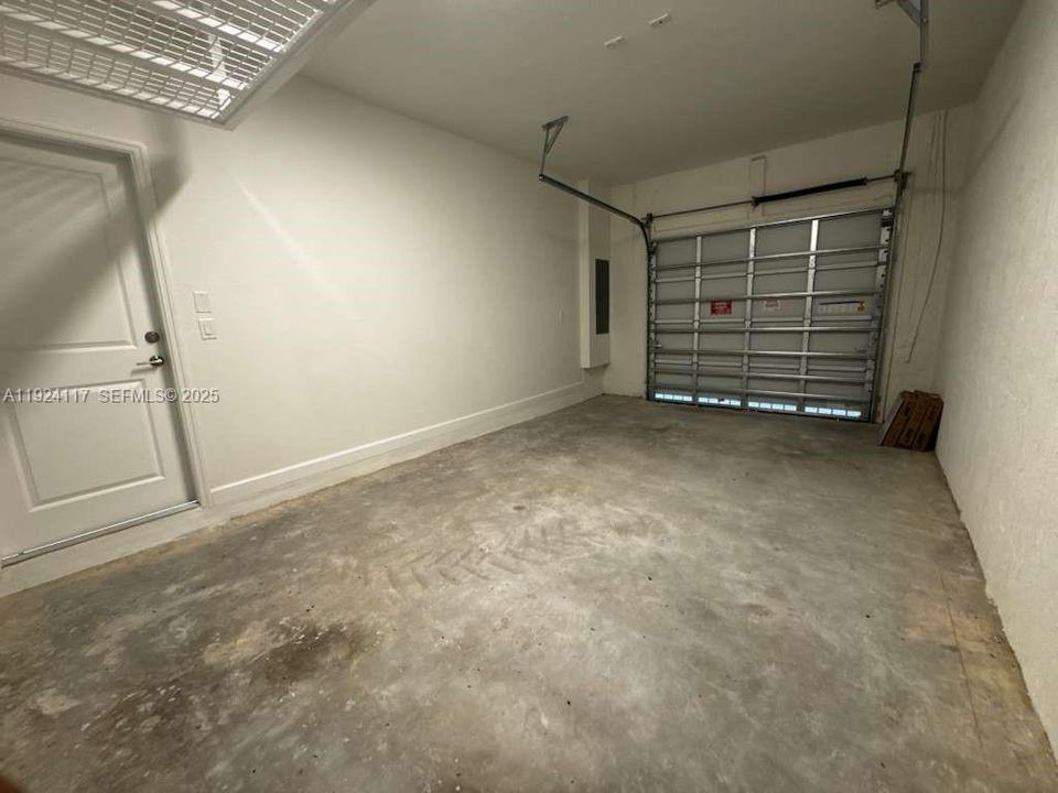 В аренду: $2,800 (4 спален, 3 ванн, 1746 Квадратных фут)