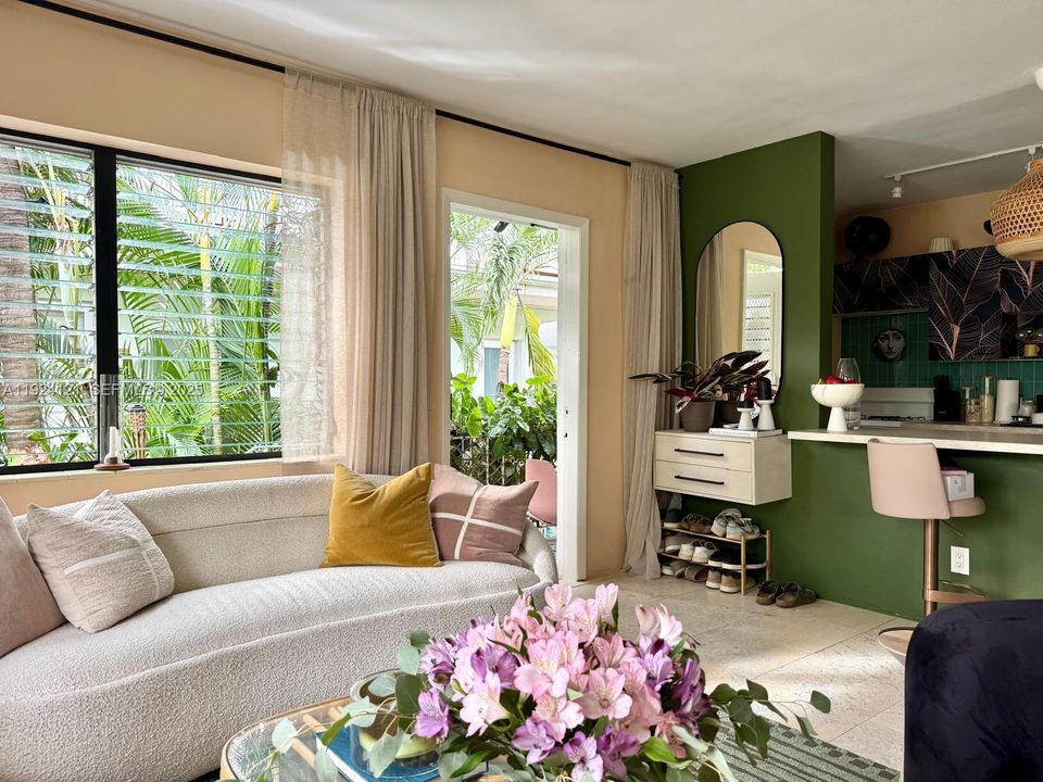 En Venta: $268,000 (1 camas, 1 baños, 600 Pies cuadrados)