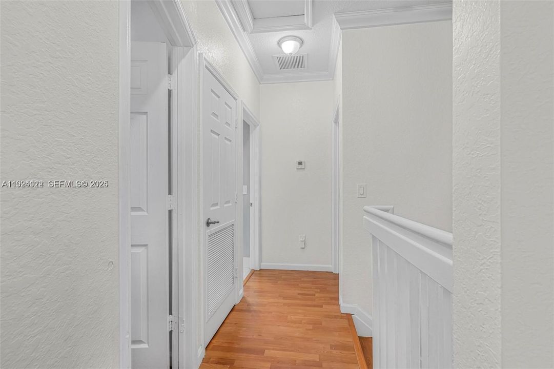 For Rent: $2,900 (3 beds, 2 baths, 1256 Square Feet)