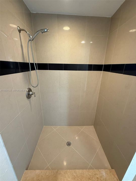 For Sale: $445,000 (4 beds, 2 baths, 1473 Square Feet)