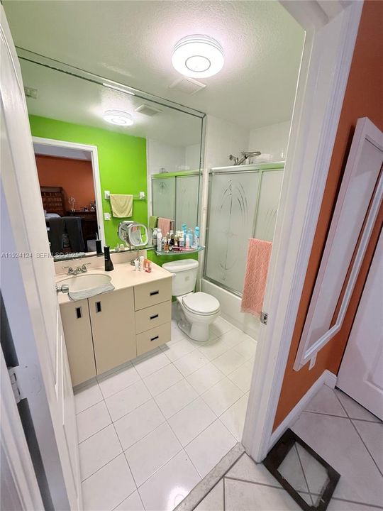 出租: $2,950 (3 贝兹, 2 浴室, 1245 平方英尺)