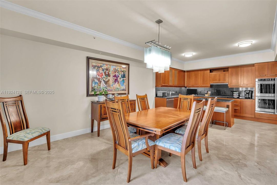 For Sale: $1,495,000 (2 beds, 3 baths, 2129 Square Feet)