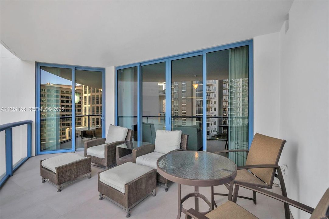 For Sale: $1,495,000 (2 beds, 3 baths, 2129 Square Feet)