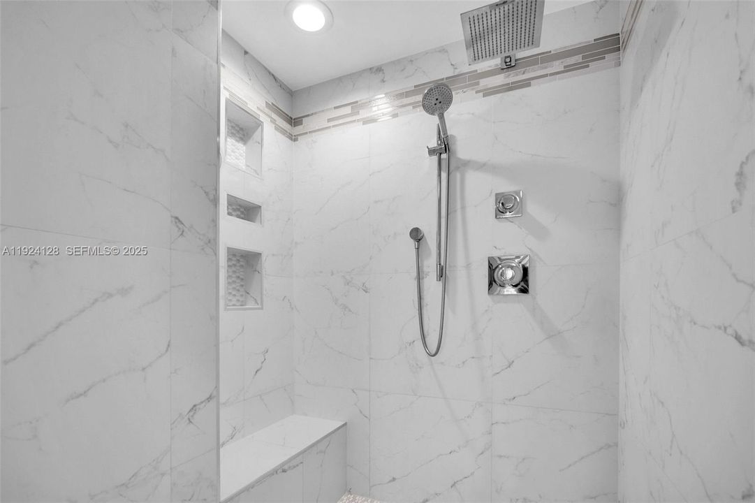 For Sale: $1,495,000 (2 beds, 3 baths, 2129 Square Feet)