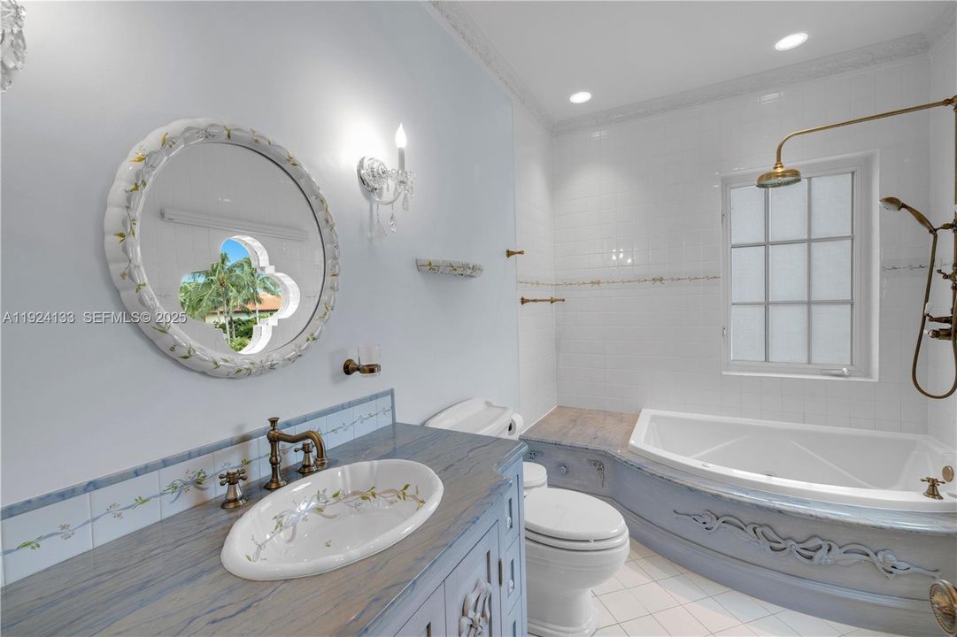 В аренду: $20,000 (5 спален, 7 ванн, 6476 Квадратных фут)