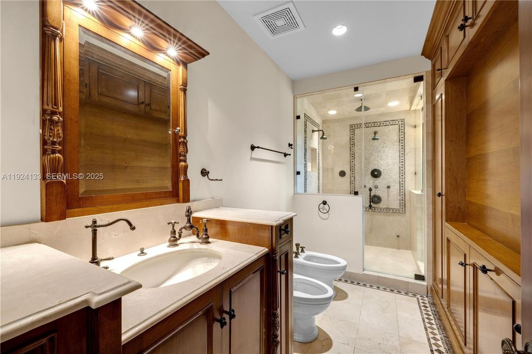 His bath - primary bathroom