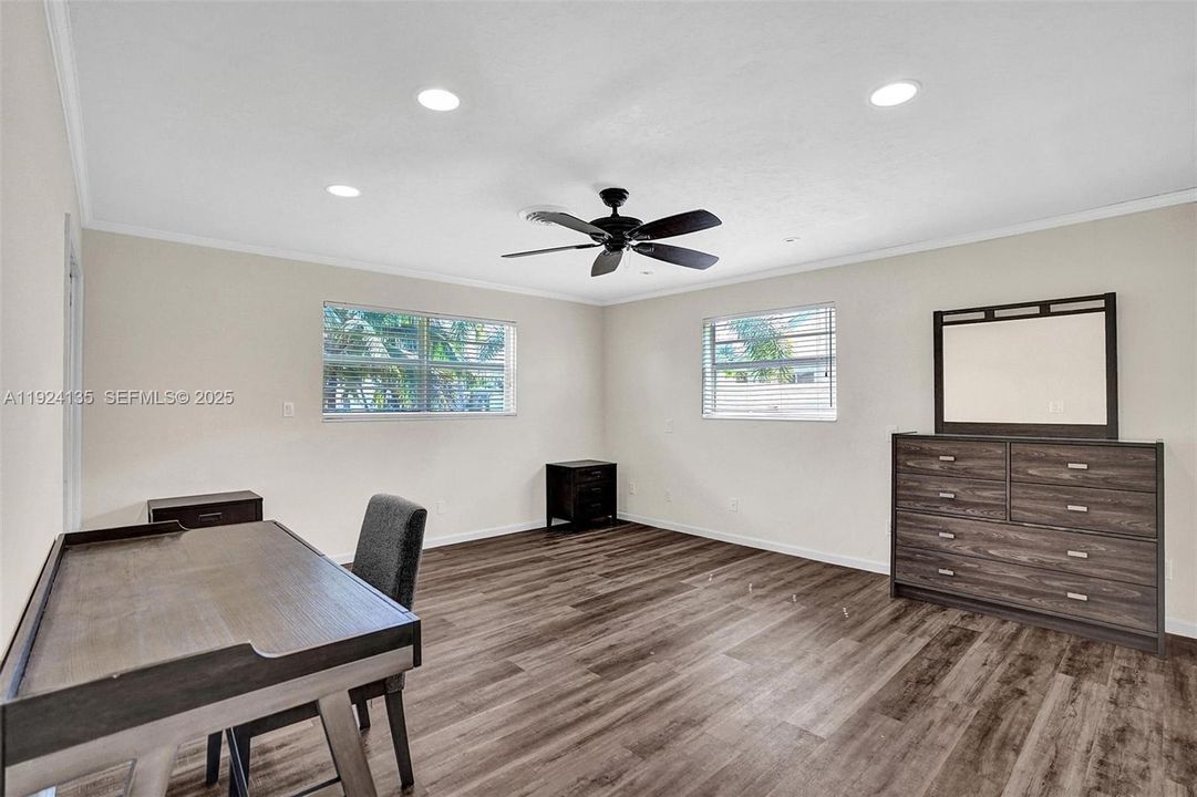 For Rent: $5,999 (4 beds, 3 baths, 2397 Square Feet)