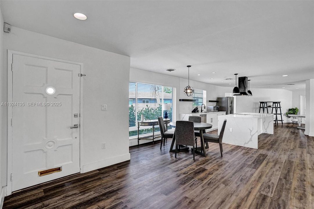 For Rent: $5,999 (4 beds, 3 baths, 2397 Square Feet)