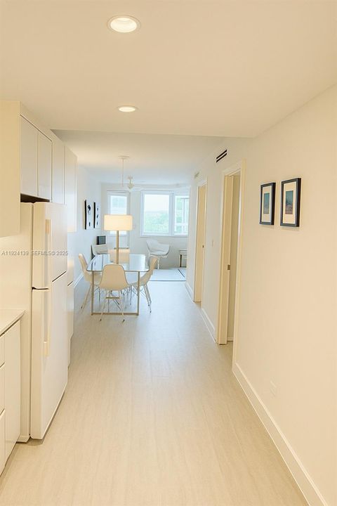 For Sale: $845,000 (1 beds, 2 baths, 760 Square Feet)