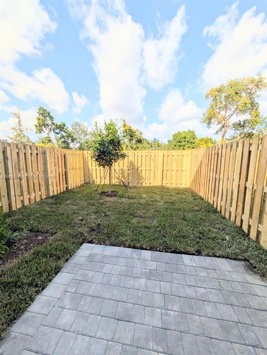 For Rent: $2,750 (3 beds, 2 baths, 0 Square Feet)