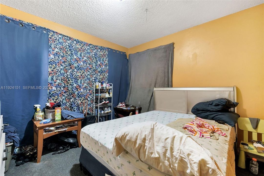 For Sale: $499,900 (4 beds, 2 baths, 1514 Square Feet)