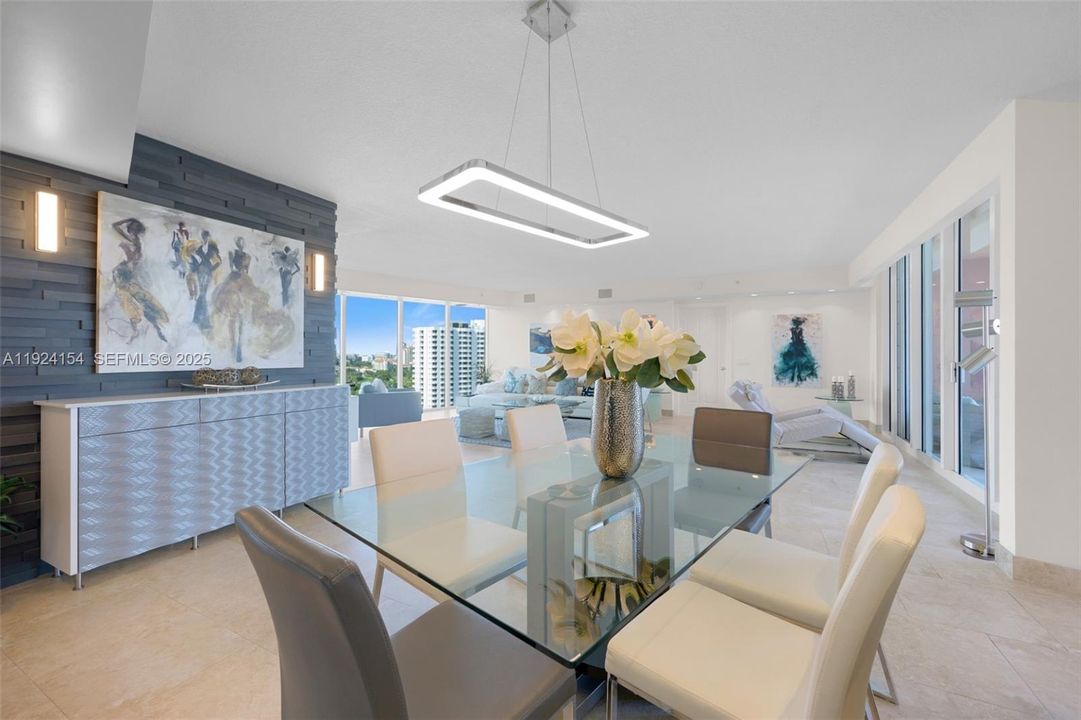 出租: $5,000 (2 贝兹, 2 浴室, 1870 平方英尺)