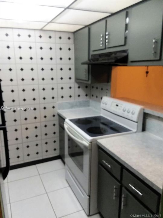 For Rent: $1,500 (1 beds, 1 baths, 650 Square Feet)