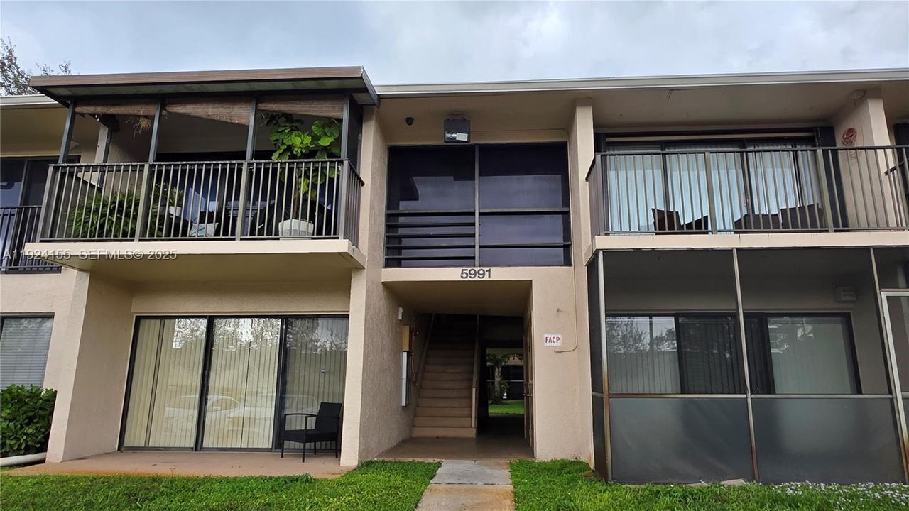 For Rent: $1,500 (1 beds, 1 baths, 650 Square Feet)