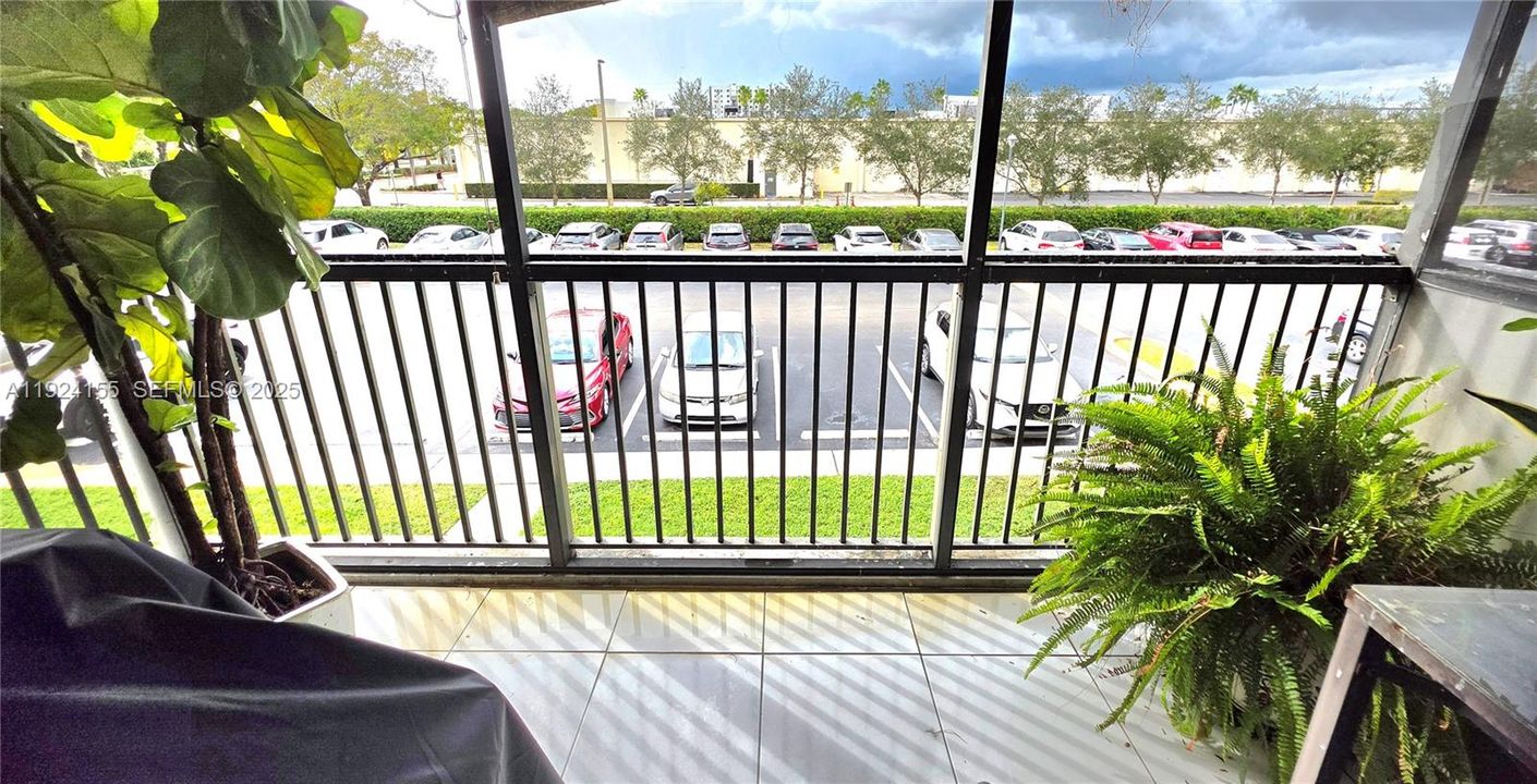 For Rent: $1,500 (1 beds, 1 baths, 650 Square Feet)