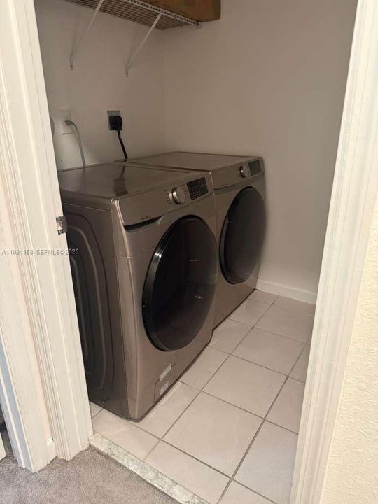 出租: $2,900 (3 贝兹, 2 浴室, 1651 平方英尺)