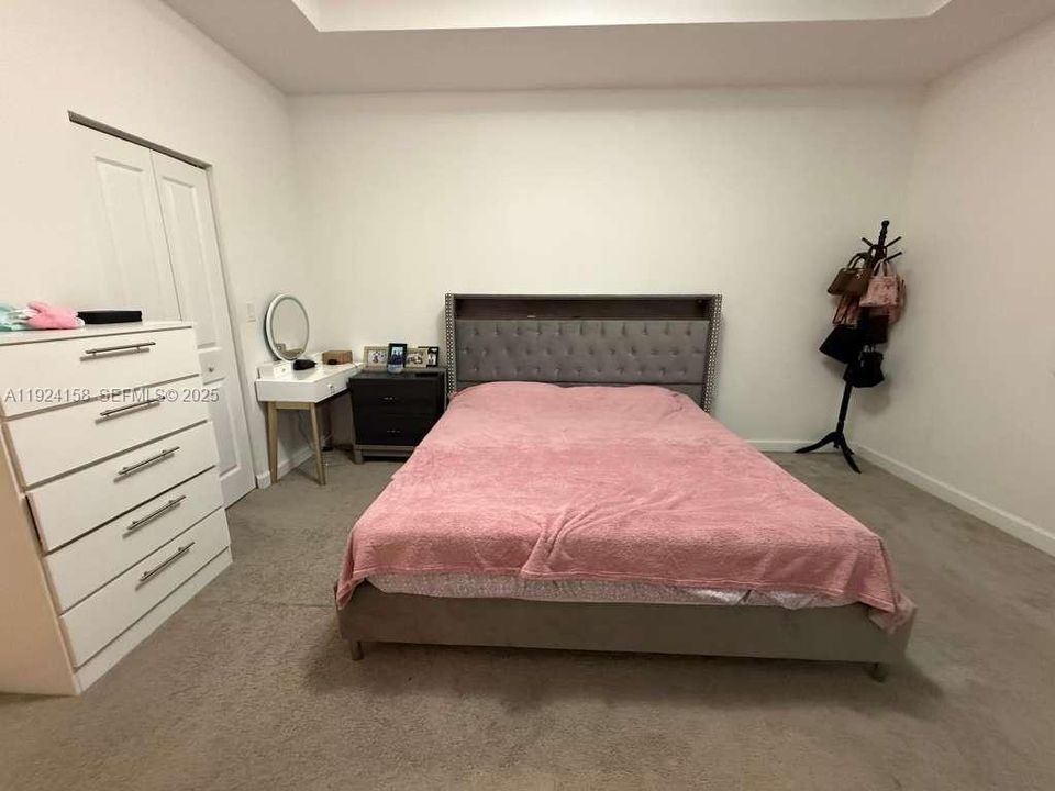 出租: $2,900 (3 贝兹, 2 浴室, 1651 平方英尺)