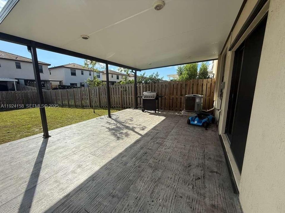 出租: $2,900 (3 贝兹, 2 浴室, 1651 平方英尺)