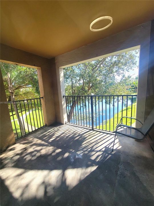 出租: $2,600 (3 贝兹, 2 浴室, 1125 平方英尺)