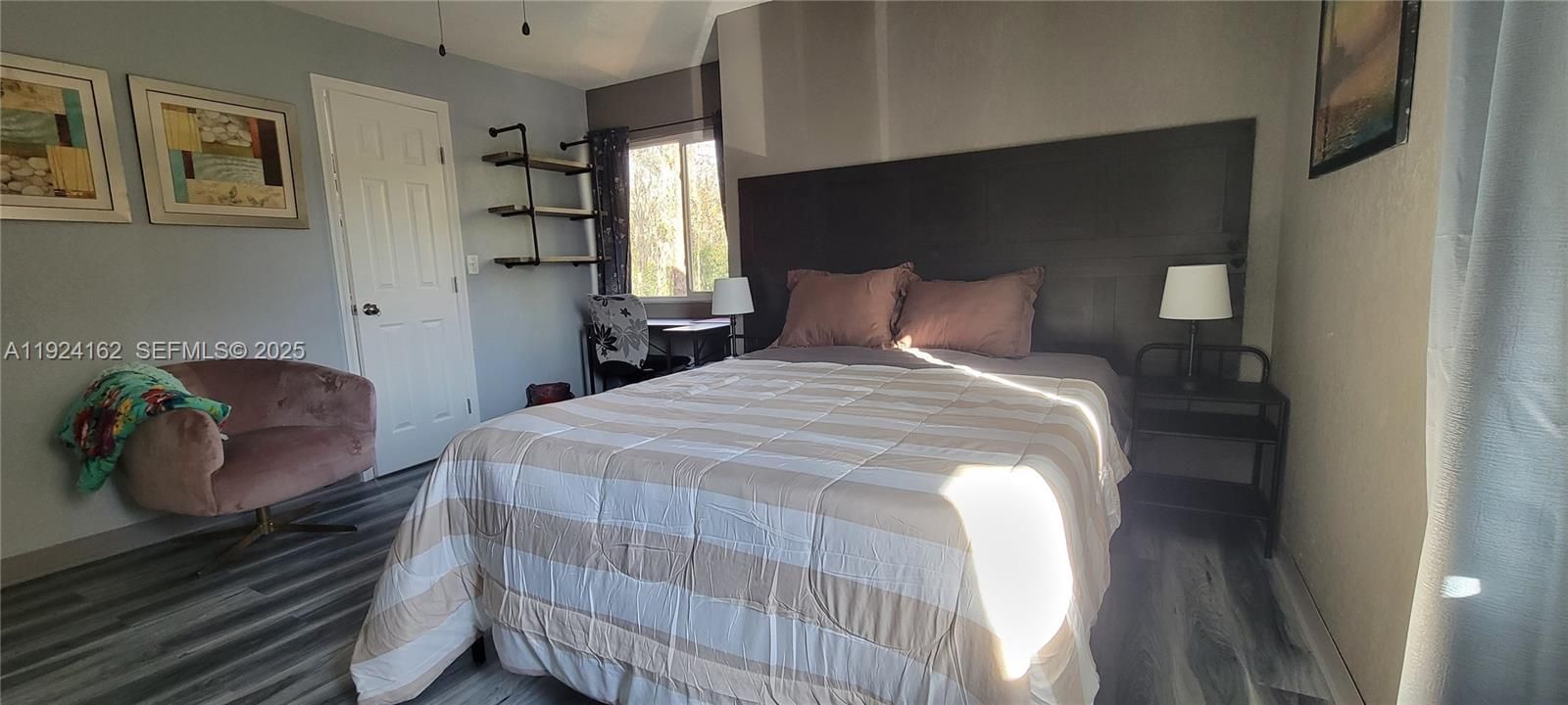 出租: $1,800 (1 贝兹, 1 浴室, 810 平方英尺)