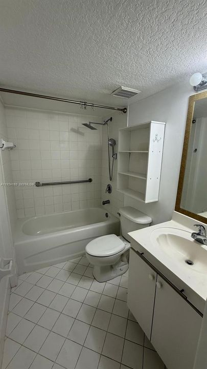 В аренду: $1,950 (3 спален, 2 ванн, 1099 Квадратных фут)