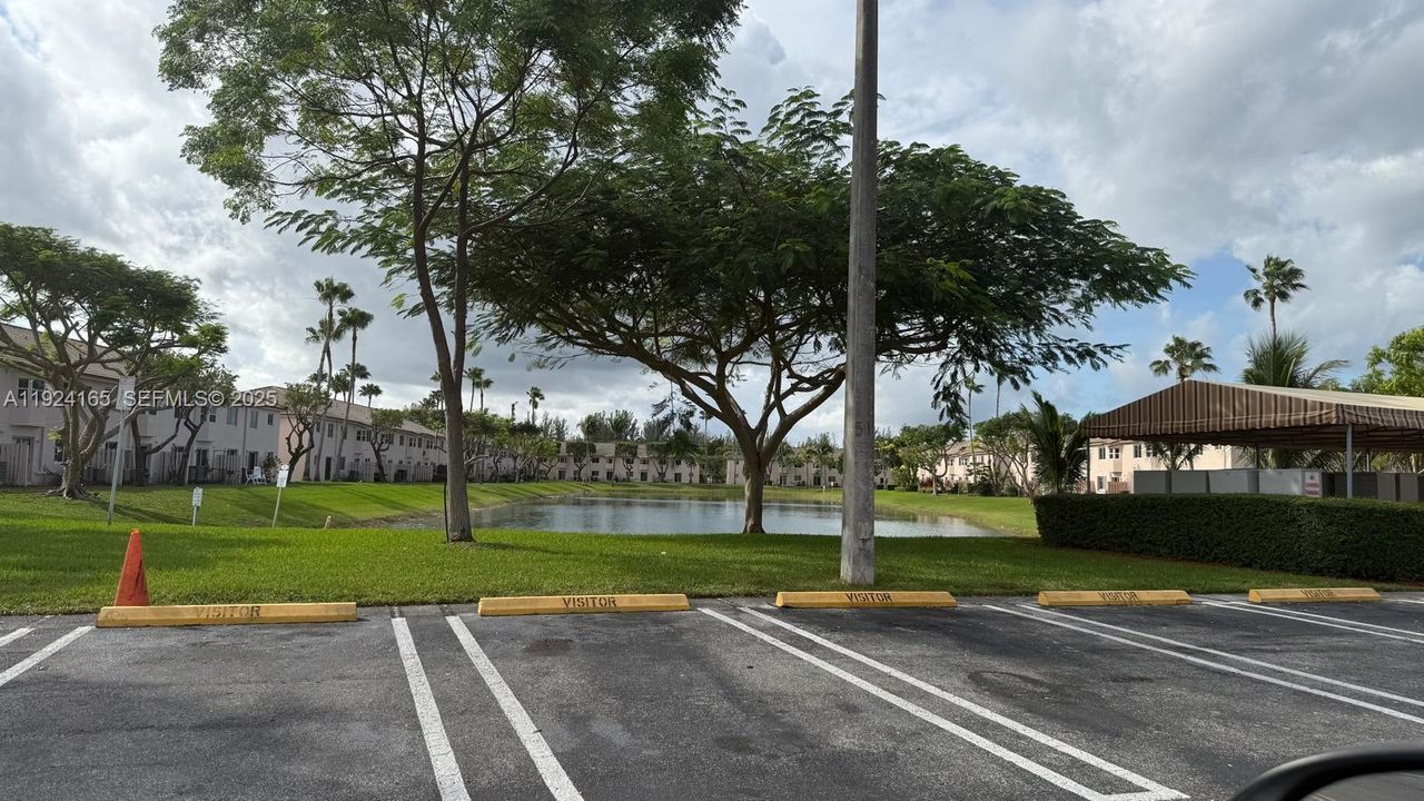 В аренду: $1,950 (3 спален, 2 ванн, 1099 Квадратных фут)