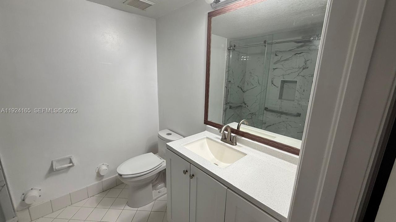 В аренду: $1,950 (3 спален, 2 ванн, 1099 Квадратных фут)