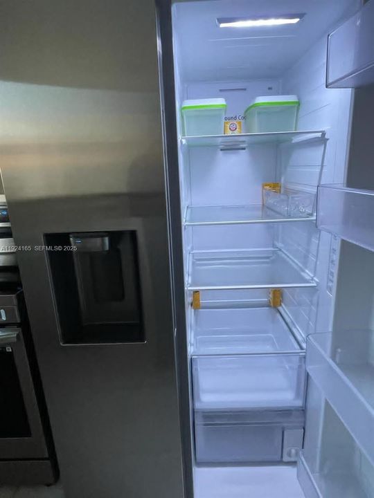 В аренду: $1,950 (3 спален, 2 ванн, 1099 Квадратных фут)