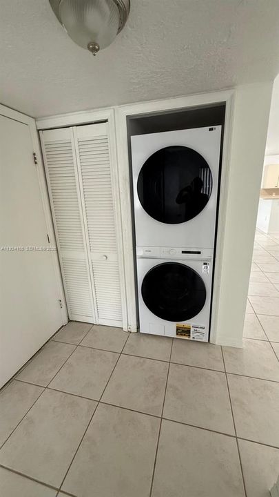 В аренду: $1,950 (3 спален, 2 ванн, 1099 Квадратных фут)