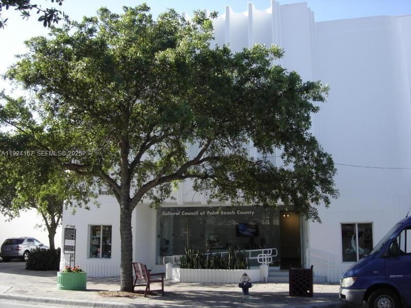 En Renta: $1,950 (2 camas, 2 baños, 815 Pies cuadrados)