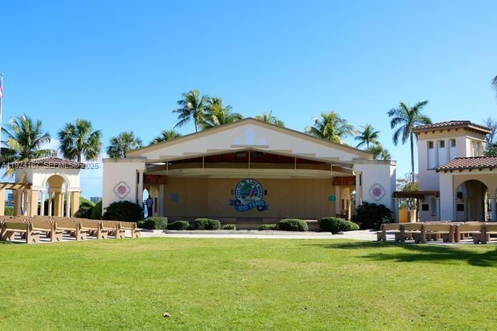 En Renta: $1,950 (2 camas, 2 baños, 815 Pies cuadrados)