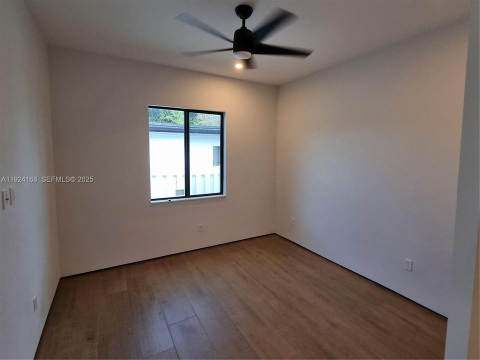 For Rent: $3,995 (3 beds, 2 baths, 1607 Square Feet)