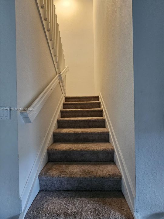 For Rent: $2,700 (3 beds, 2 baths, 1483 Square Feet)