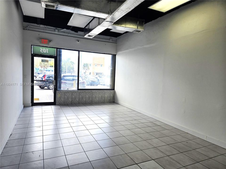 出租: $2,595 (0 贝兹, 0 浴室, 0 平方英尺)