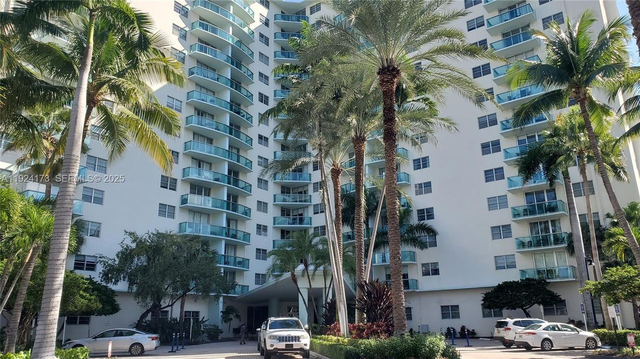 На продажу: $399,000 (1 спален, 1 ванн, 874 Квадратных фут)