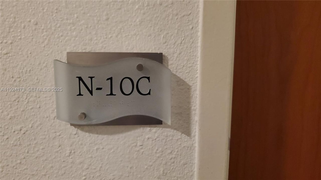 На продажу: $399,000 (1 спален, 1 ванн, 874 Квадратных фут)