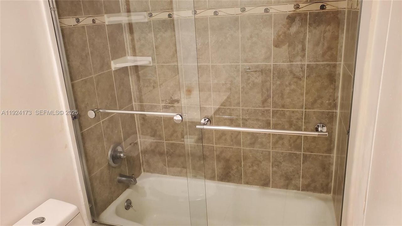 На продажу: $399,000 (1 спален, 1 ванн, 874 Квадратных фут)