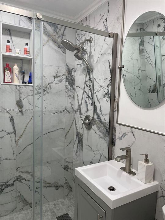 For Rent: $3,199 (4 beds, 2 baths, 1720 Square Feet)