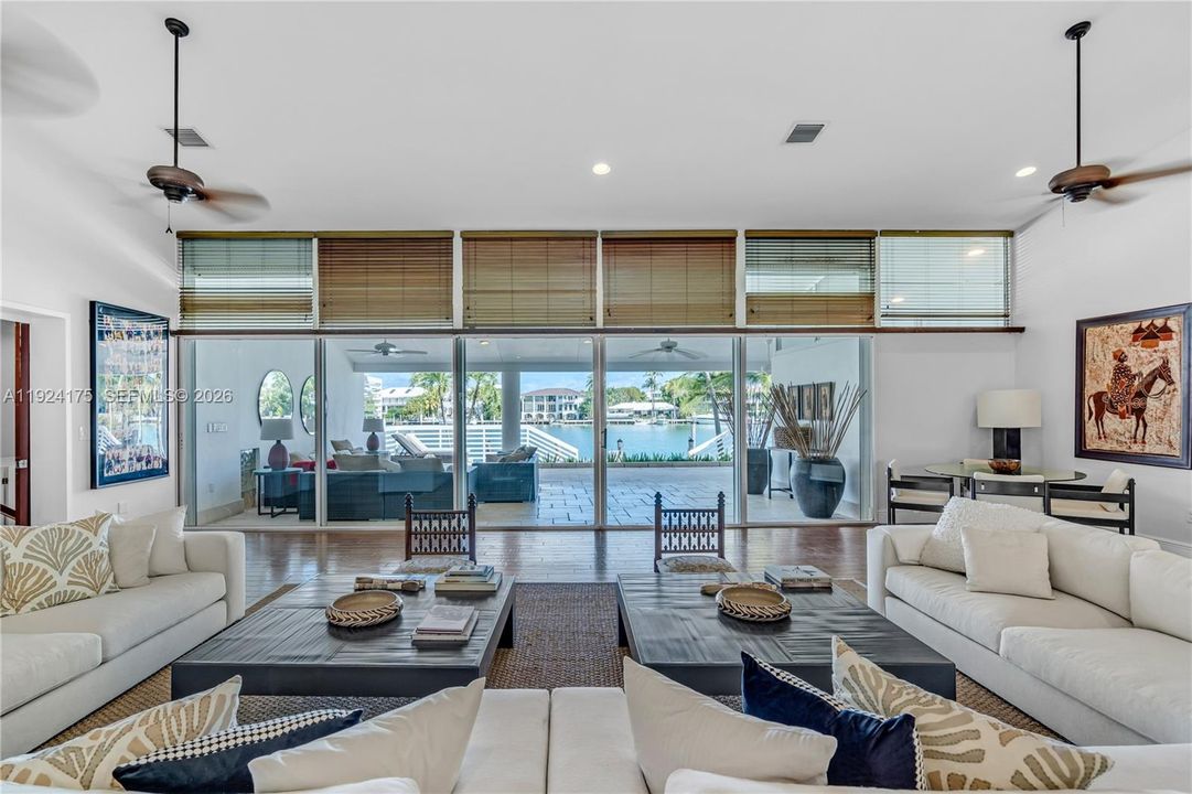 Active With Contract: $15,500,000 (4 beds, 4 baths, 4290 Square Feet)