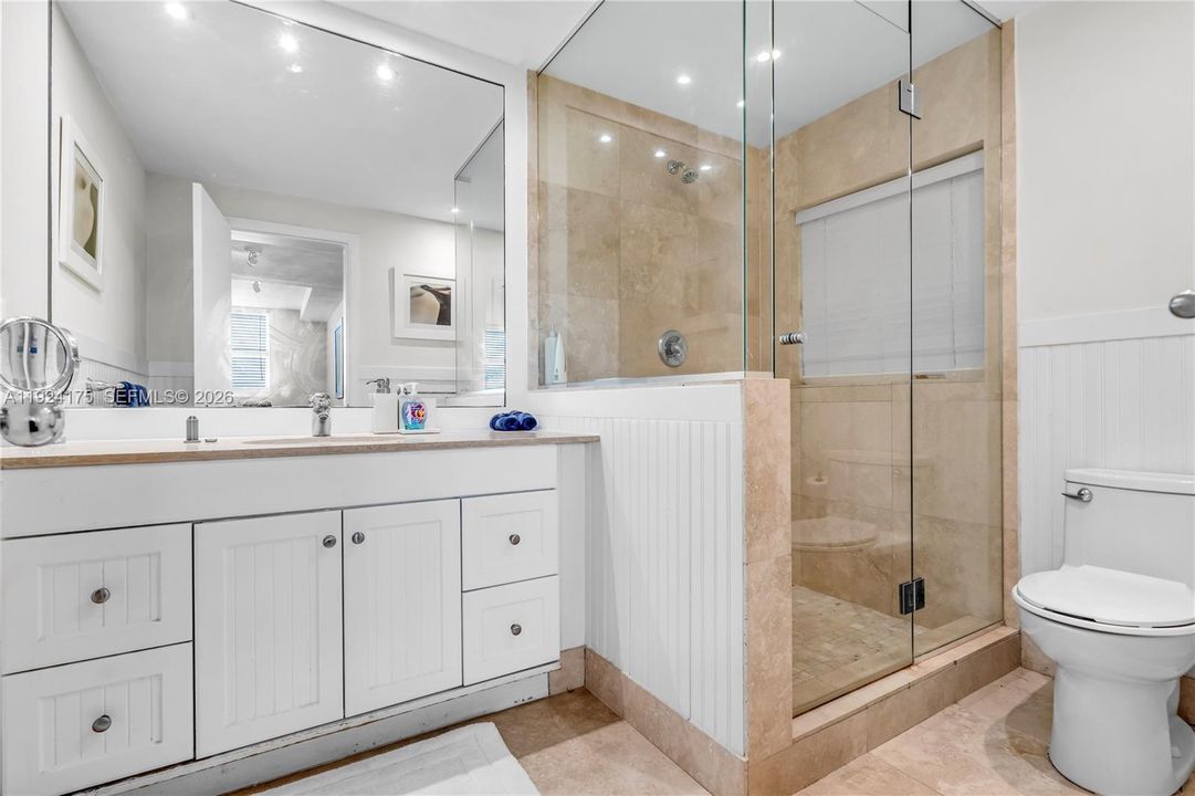 Active With Contract: $15,500,000 (4 beds, 4 baths, 4290 Square Feet)