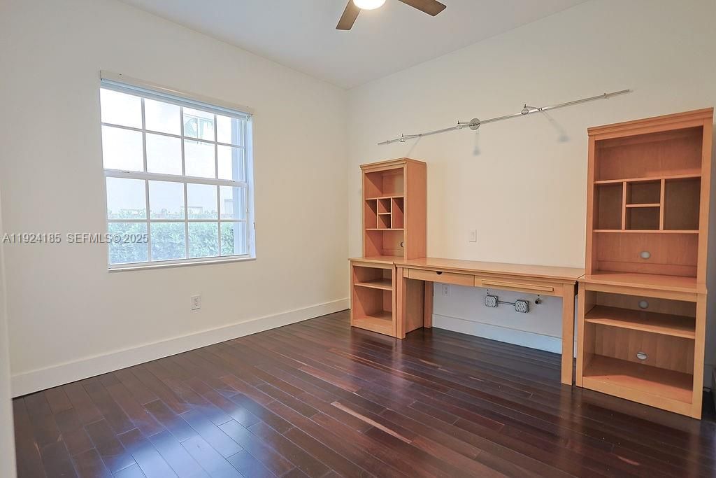 待售: $1,899,900 (5 贝兹, 4 浴室, 3590 平方英尺)