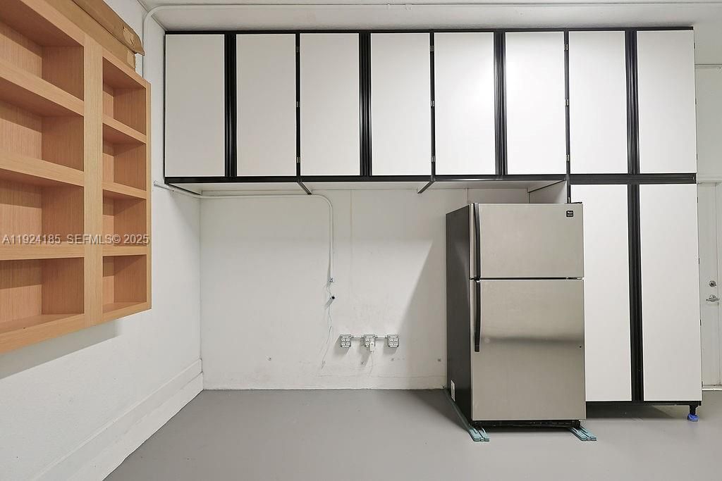 待售: $1,899,900 (5 贝兹, 4 浴室, 3590 平方英尺)