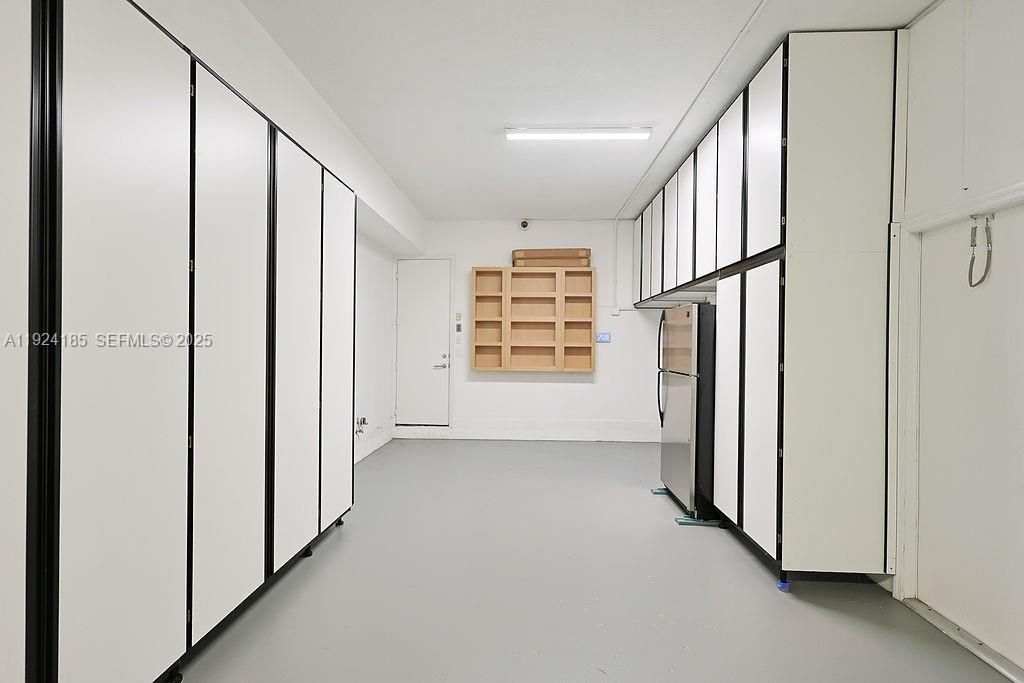 待售: $1,899,900 (5 贝兹, 4 浴室, 3590 平方英尺)