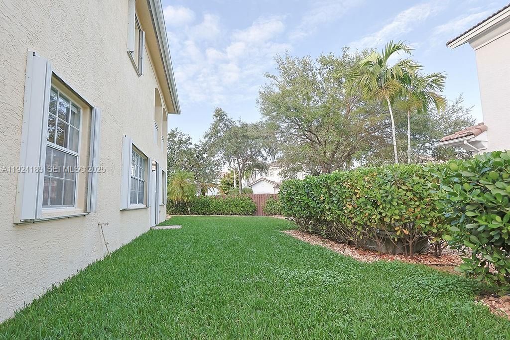 待售: $1,899,900 (5 贝兹, 4 浴室, 3590 平方英尺)