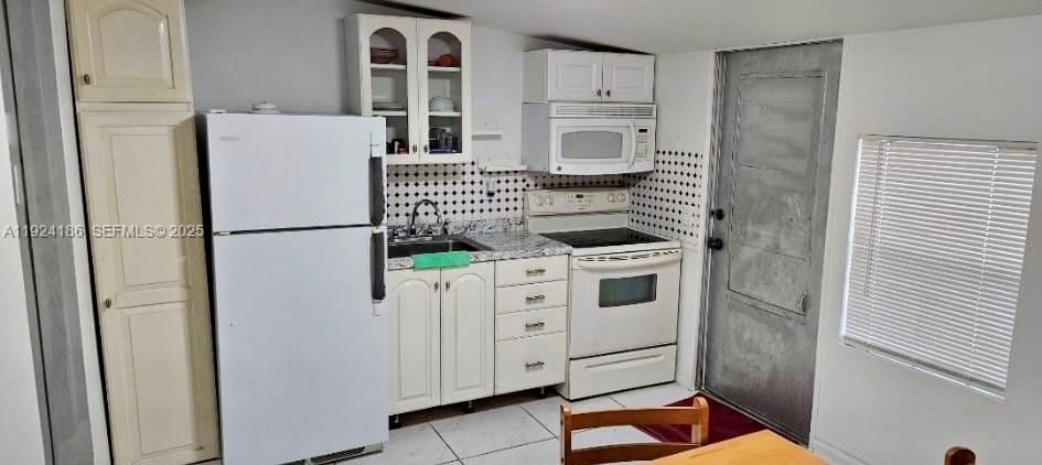 En Venta: $85,000 (3 camas, 3 baños, 660 Pies cuadrados)