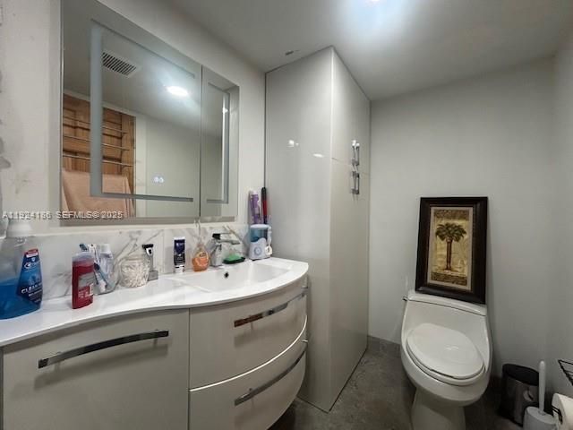 En Venta: $85,000 (3 camas, 3 baños, 660 Pies cuadrados)