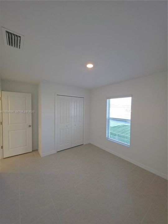 В аренду: $1,900 (3 спален, 2 ванн, 0 Квадратных фут)