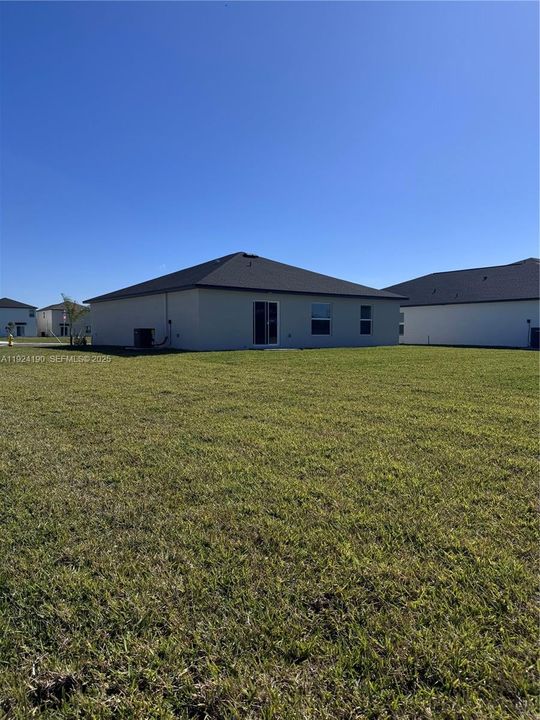 В аренду: $1,900 (3 спален, 2 ванн, 0 Квадратных фут)